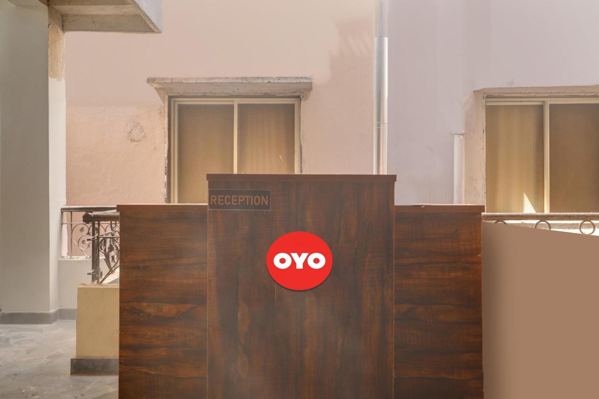 Hotel O R Square Inn Hajdarabad Zewnętrze zdjęcie