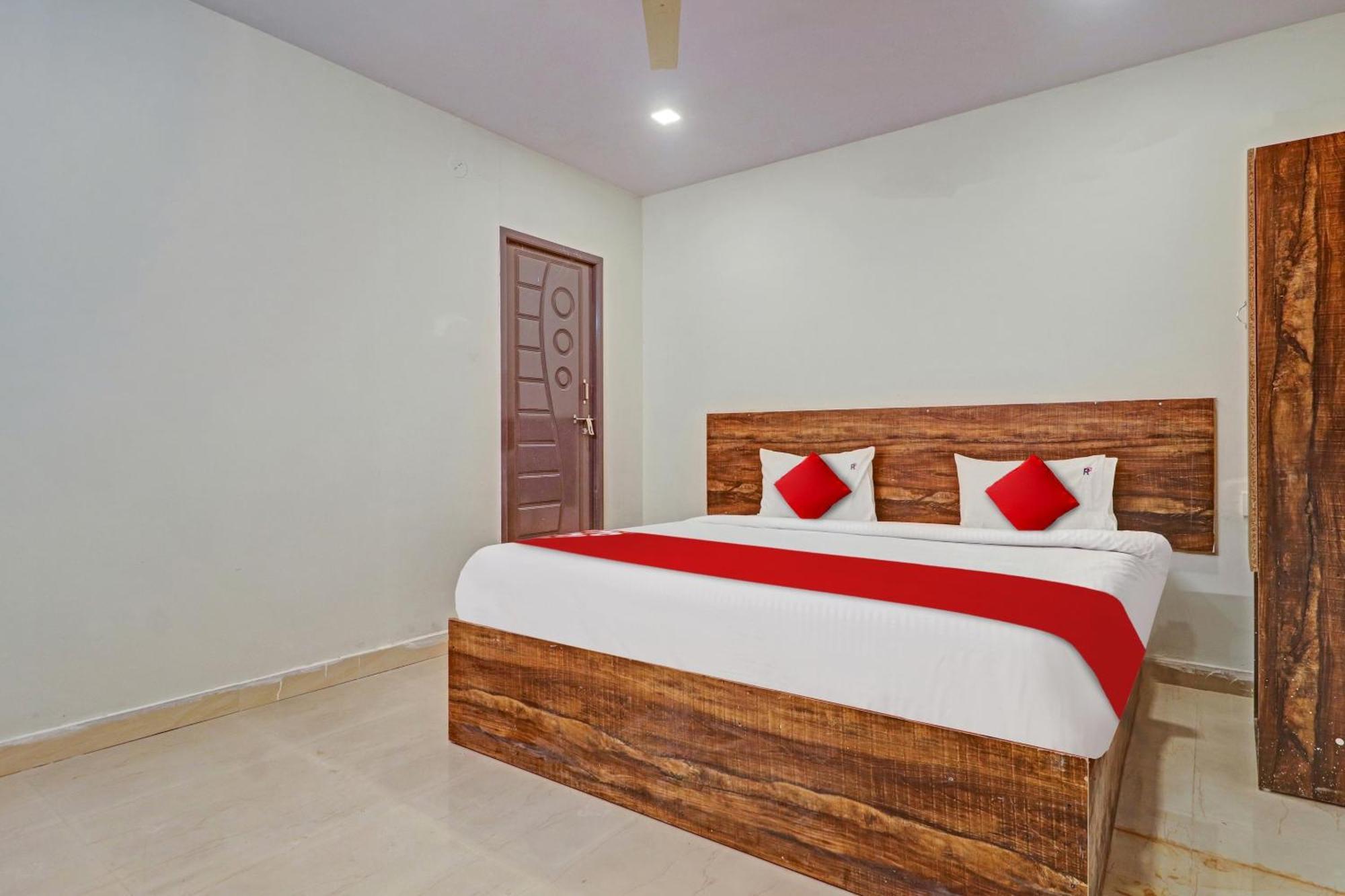 Hotel O R Square Inn Hajdarabad Zewnętrze zdjęcie