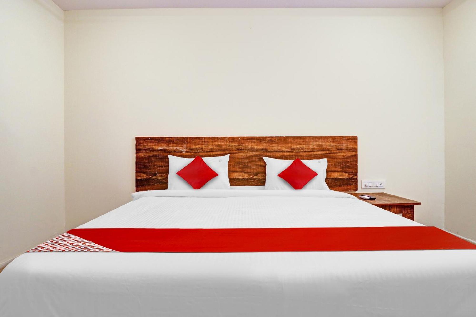 Hotel O R Square Inn Hajdarabad Zewnętrze zdjęcie