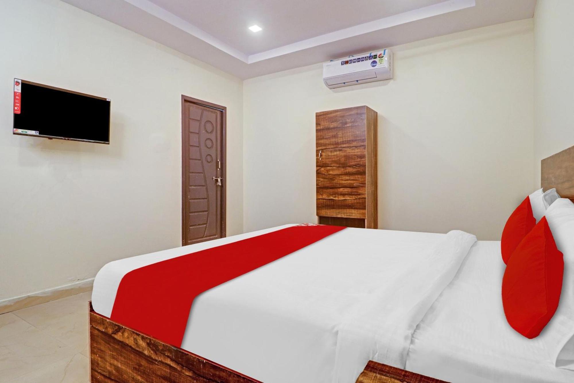 Hotel O R Square Inn Hajdarabad Zewnętrze zdjęcie