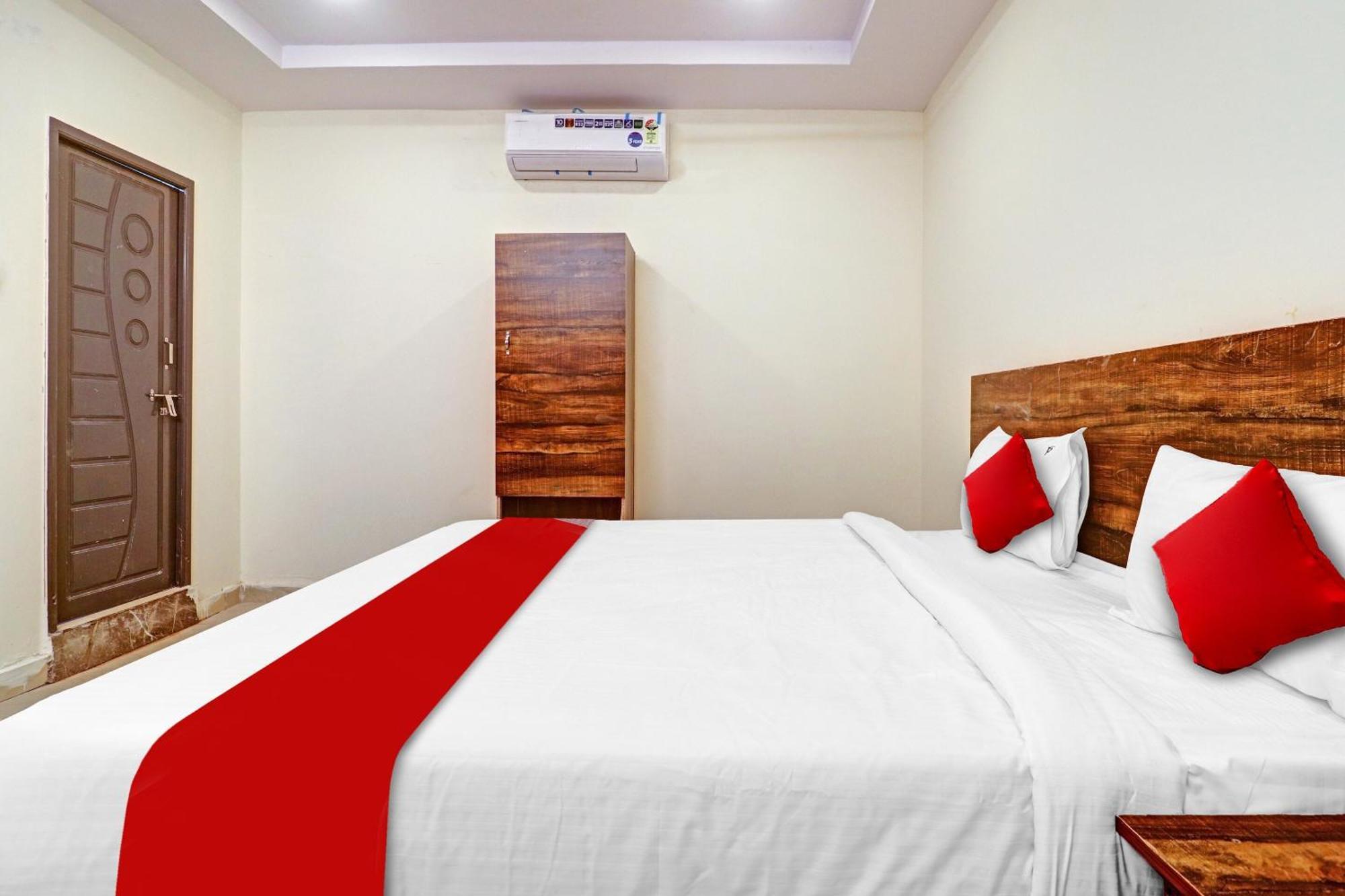 Hotel O R Square Inn Hajdarabad Zewnętrze zdjęcie